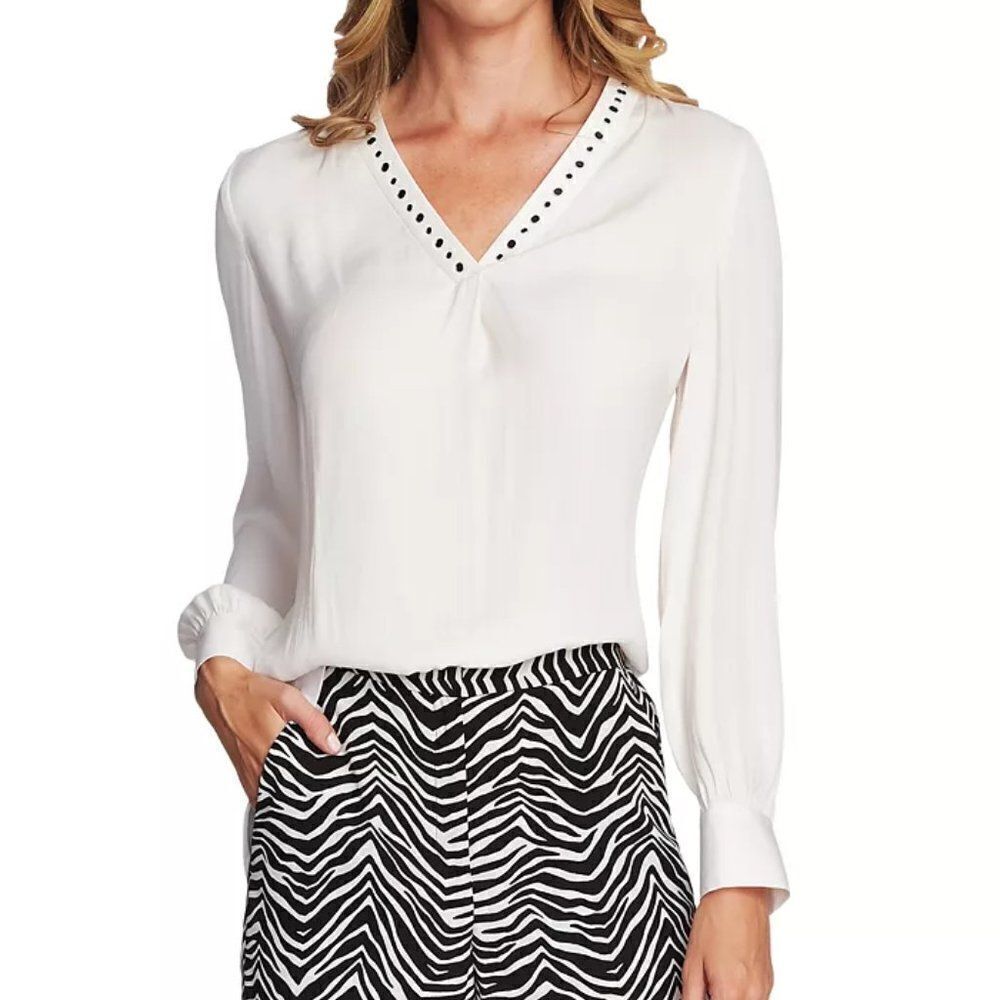🔆VINCE CAMUTO🔆 Long Sleeve Studded Rumple Blouse - [Medium in Ivory]